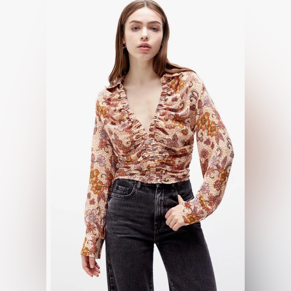 NWT Free People “I got you” printed silky top in Vintage Combo size L Large